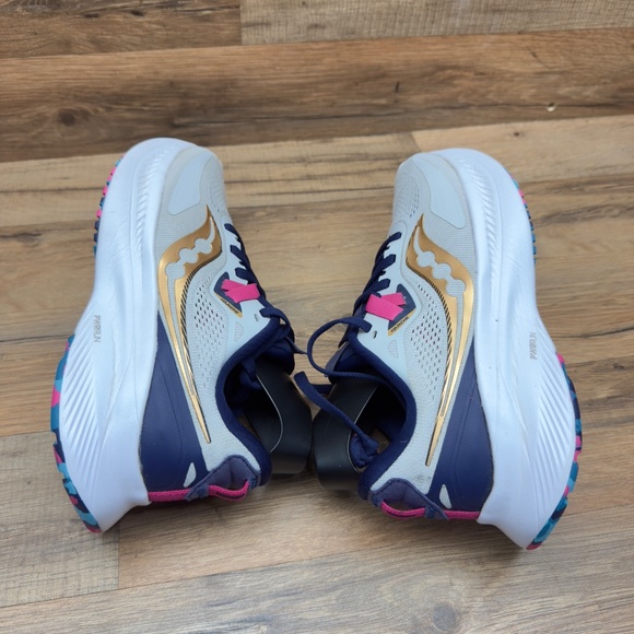 Saucony Guide 15 Womens Size 6.5 Running Walking Shoes Gray Athletics Sneakers - Picture 7 of 9